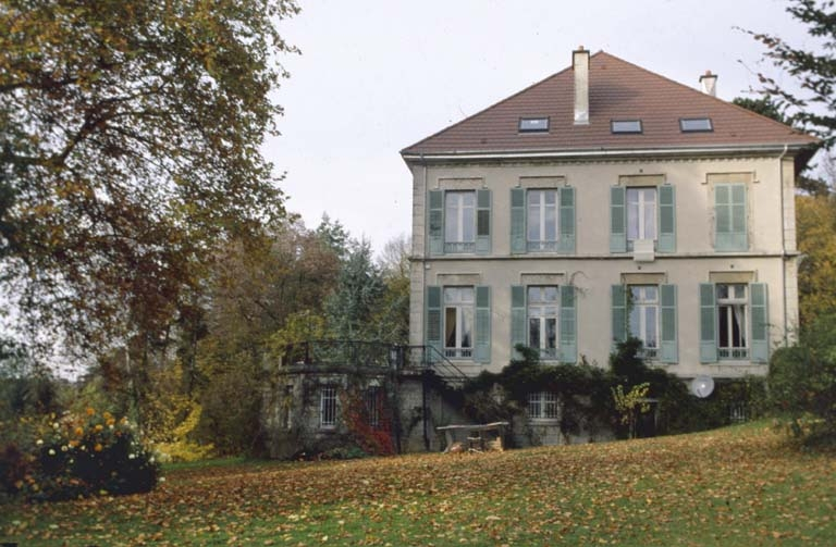 Façade sud. © Yves Sancey / Région Bourgogne-Franche-Comté, Inventaire du patrimoine - 2000
