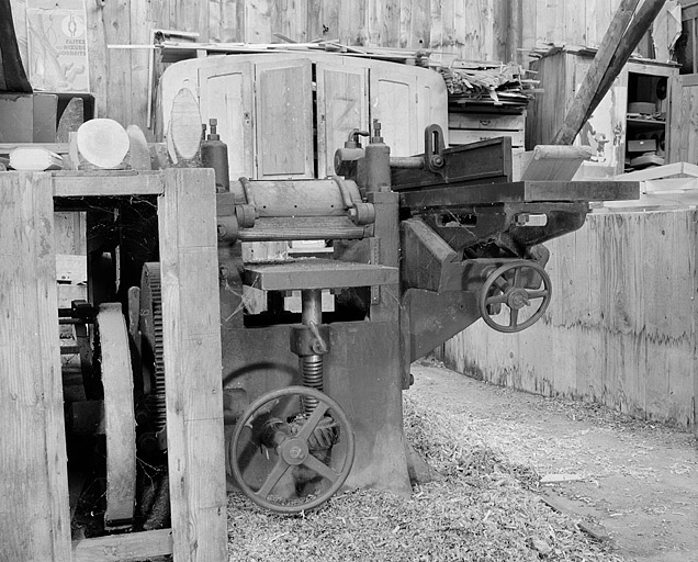 Détail de la face antérieure. © Yves Sancey / Région Bourgogne-Franche-Comté, Inventaire du patrimoine - 2002