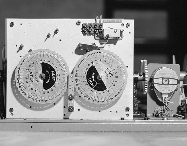 Les cadrans des sonneries. © Yves Sancey / Région Bourgogne-Franche-Comté, Inventaire du patrimoine - 2003