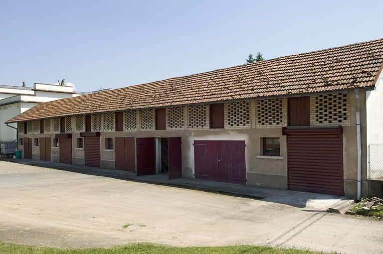 Garages. © Jérôme Mongreville / Région Bourgogne-Franche-Comté, Inventaire du patrimoine - 2006