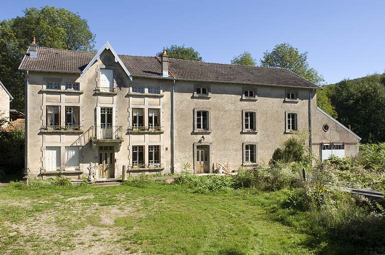 Façade antérieure. © Jérôme Mongreville / Région Bourgogne-Franche-Comté, Inventaire du patrimoine - 2006