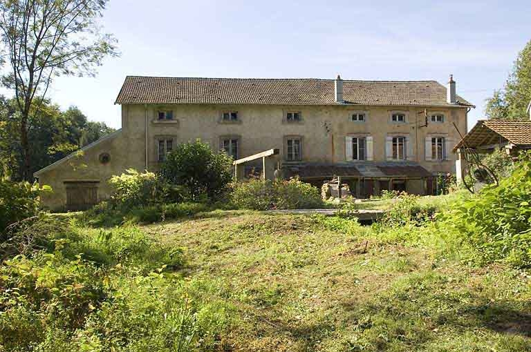 Façade postérieure. © Jérôme Mongreville / Région Bourgogne-Franche-Comté, Inventaire du patrimoine - 2006