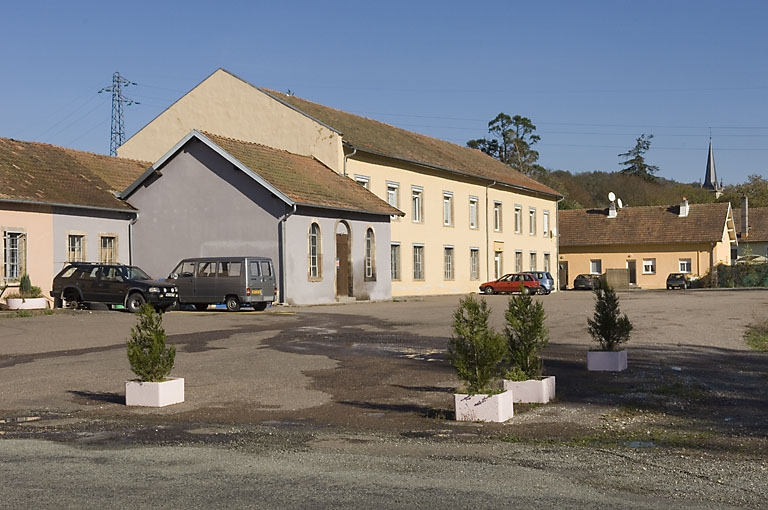 Façades sud. Chaufferie et atelier de fabrication (?). © Jérôme Mongreville / Région Bourgogne-Franche-Comté, Inventaire du patrimoine - 2006
