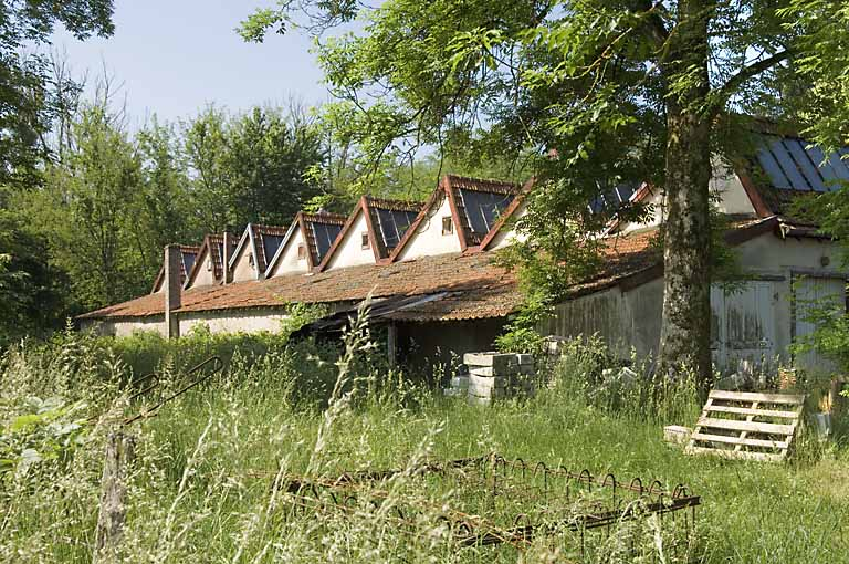 Pignons ouest de l'atelier de fabrication. © Jérôme Mongreville / Région Bourgogne-Franche-Comté, Inventaire du patrimoine - 2007