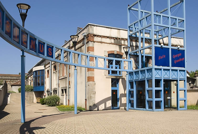 Vue depuis l'est. © Jérôme Mongreville / Région Bourgogne-Franche-Comté, Inventaire du patrimoine - 2007