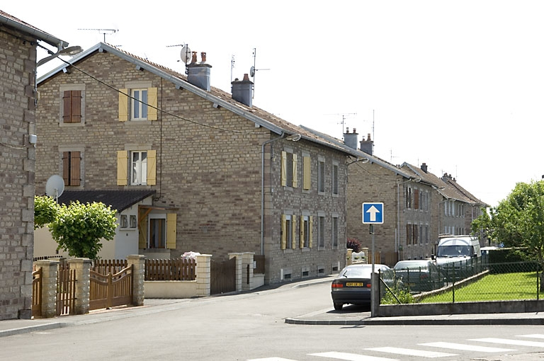 Logements d'ouvriers (rue du Tissage). © Jérôme Mongreville / Région Bourgogne-Franche-Comté, Inventaire du patrimoine - 2007