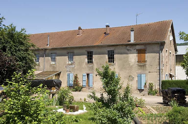 Extrémité de la façade sud de l'atelier de fabrication. © Jérôme Mongreville / Région Bourgogne-Franche-Comté, Inventaire du patrimoine - 2007