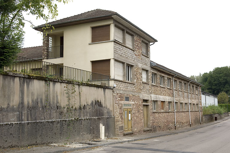 Vue d'ensemble depuis le sud-est. © Jérôme Mongreville / Région Bourgogne-Franche-Comté, Inventaire du patrimoine - 2007
