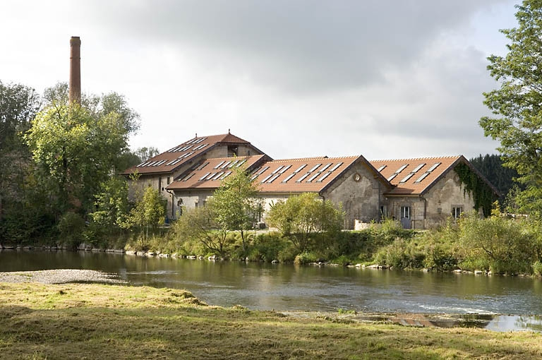 Vue rapprochée depuis le nord-est. © Jérôme Mongreville / Région Bourgogne-Franche-Comté, Inventaire du patrimoine - 2007