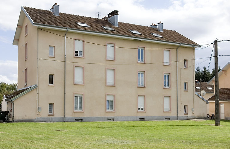 Logement ouvrier collectif. © Jérôme Mongreville / Région Bourgogne-Franche-Comté, Inventaire du patrimoine - 2007