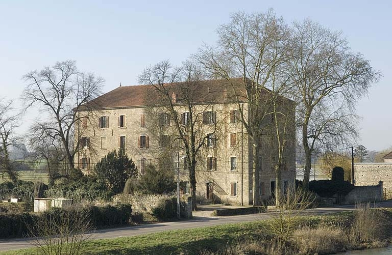 Vue d'ensemble depuis le nord-est. © Jérôme Mongreville / Région Bourgogne-Franche-Comté, Inventaire du patrimoine - 2009