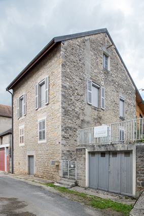 Vue d'ensemble depuis le sud-est. © Région Bourgogne-Franche-Comté, Inventaire du patrimoine