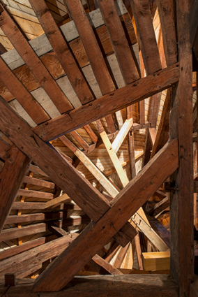 Enrayure nord-est de la charpente du dôme. © Région Bourgogne-Franche-Comté, Inventaire du patrimoine