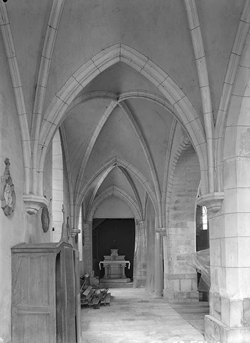 église © Michel Thierry / Région Bourgogne-Franche-Comté, Inventaire du patrimoine - 1974