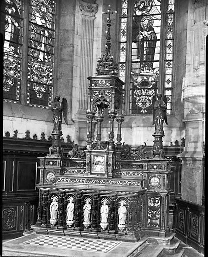 Vue d'ensemble du maître-autel. © Yves Sancey / Région Bourgogne-Franche-Comté, Inventaire du patrimoine - 1973