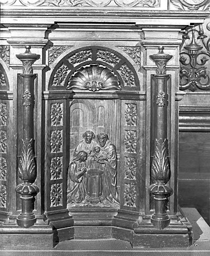 Autel-retable sud : devant de l'autel. © Yves Sancey / Région Bourgogne-Franche-Comté, Inventaire du patrimoine - 1973