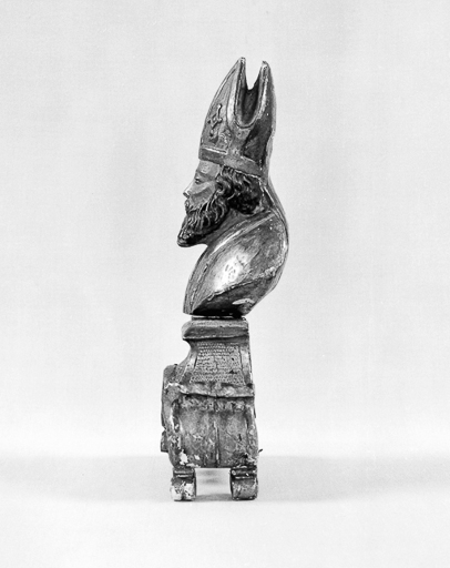 Saints évêques : vue de profil. © Yves Sancey / Région Bourgogne-Franche-Comté, Inventaire du patrimoine - 1974