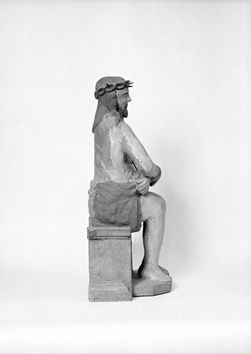 Profil droit. © Yves Sancey / Région Bourgogne-Franche-Comté, Inventaire du patrimoine - 1975