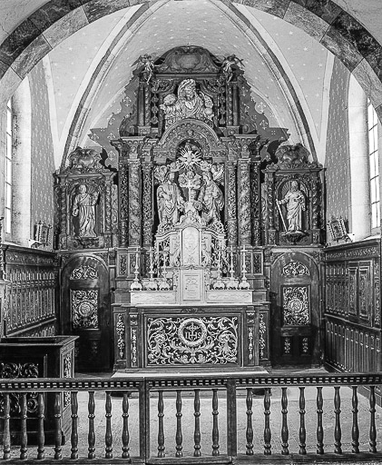Maître-autel, vue d'ensemble. © Yves Sancey / Région Bourgogne-Franche-Comté, Inventaire du patrimoine - 1976