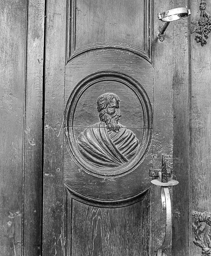 Lambris du choeur : côté gauche, 2e médaillon, saint Paul (?). © Yves Sancey / Région Bourgogne-Franche-Comté, Inventaire du patrimoine - 1976