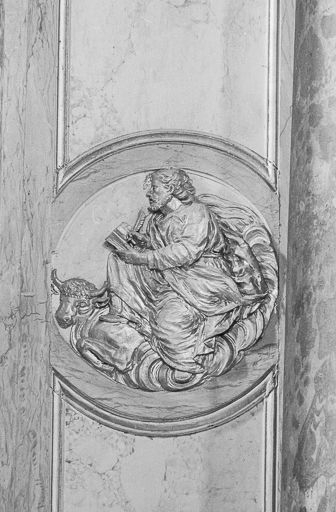 Médaillon du parclose droit :  saint Luc © Yves Sancey / Région Bourgogne-Franche-Comté, Inventaire du patrimoine - 1976