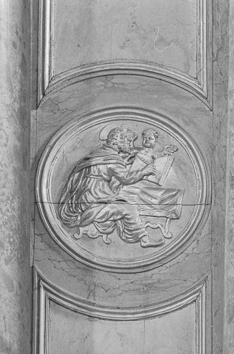 Médaillon du parclose gauche : saint Jean © Yves Sancey / Région Bourgogne-Franche-Comté, Inventaire du patrimoine - 1976