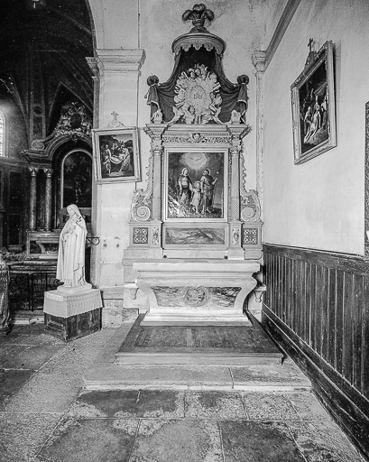 Vue de l'autel latéral droit. © Bernard Lardière / Région Bourgogne-Franche-Comté, Inventaire du patrimoine - 1976