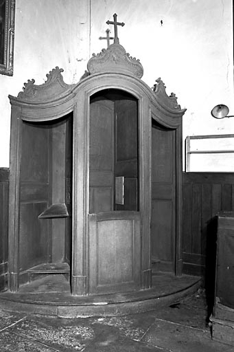 Vue d'ensemble du confessionnal sud. © Bernard Lardière / Région Bourgogne-Franche-Comté, Inventaire du patrimoine - 1976