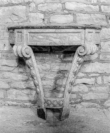 La crédence. © Yves Sancey / Région Bourgogne-Franche-Comté, Inventaire du patrimoine - 1977