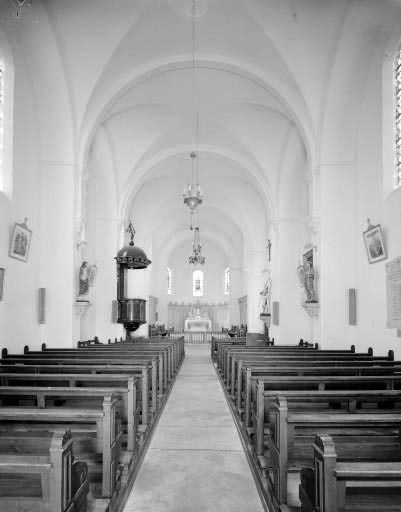 Nef et choeur vus depuis l'entrée. © Yves Sancey / Région Bourgogne-Franche-Comté, Inventaire du patrimoine - 1978