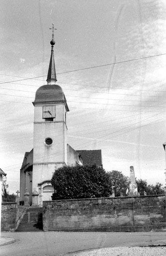Façade antérieure. © Bernard Lardière / Région Bourgogne-Franche-Comté, Inventaire du patrimoine - 1981