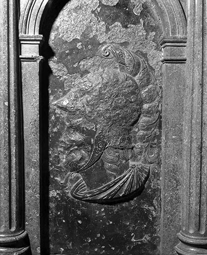 Détail : bas-reliefs n°8. © Yves Sancey / Région Bourgogne-Franche-Comté, Inventaire du patrimoine - 1982