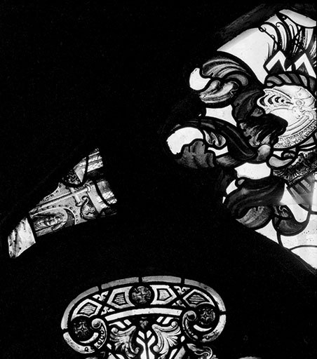 Détail : écoinçon gauche avec personnage et éléments d'architecture. © Jean-Luc Ligier / Région Bourgogne-Franche-Comté, Inventaire du patrimoine - 1982