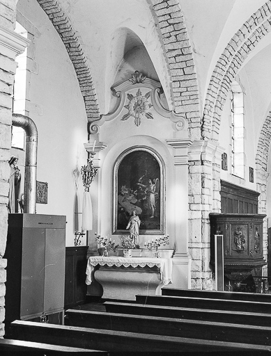 Autel-retable gauche : vue d'ensemble. © Yves Sancey / Région Bourgogne-Franche-Comté, Inventaire du patrimoine - 1983