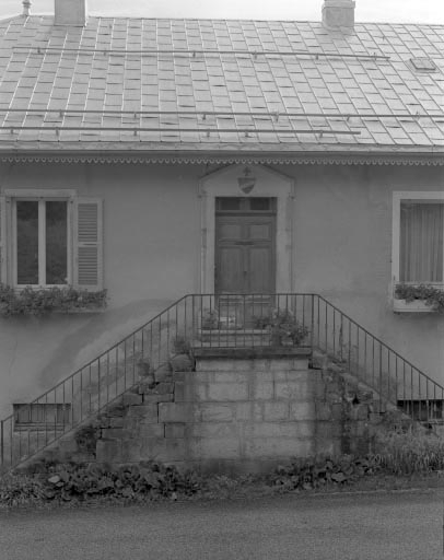 L'escalier menant au logis. © Jérôme Mongreville / Région Bourgogne-Franche-Comté, Inventaire du patrimoine - 1994