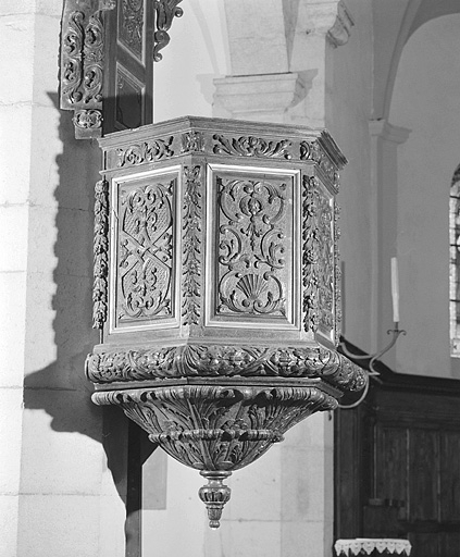 La cuve vue de trois quarts droit. © Yves Sancey / Région Bourgogne-Franche-Comté, Inventaire du patrimoine - 1996