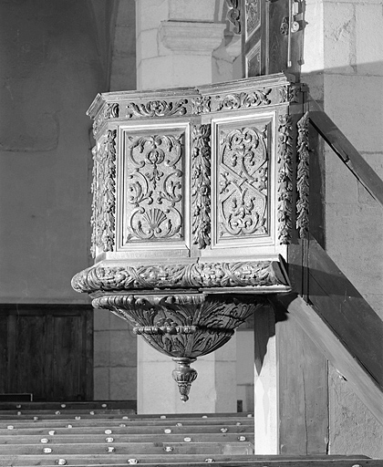 La cuve vue de trois quarts gauche. © Yves Sancey / Région Bourgogne-Franche-Comté, Inventaire du patrimoine - 1996
