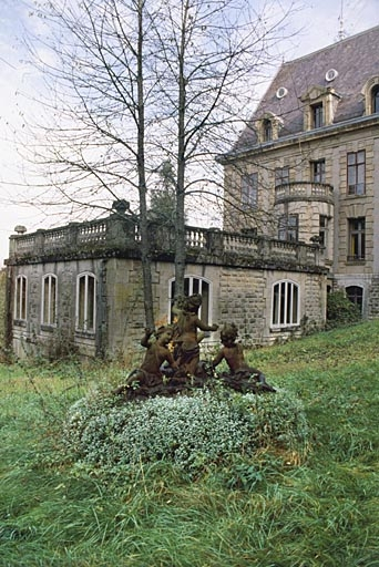 Extension de la demeure depuis le sud-ouest. © Yves Sancey / Région Bourgogne-Franche-Comté, Inventaire du patrimoine - 2000