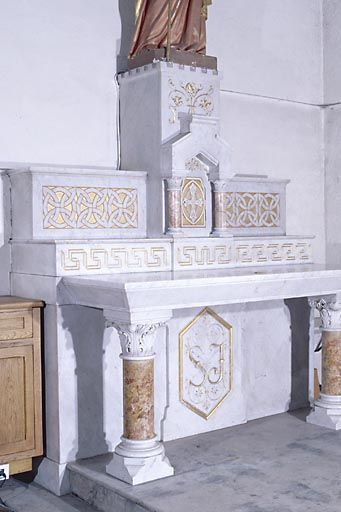 Vue d'ensemble de trois quarts. © Jérôme Mongreville / Région Bourgogne-Franche-Comté, Inventaire du patrimoine - 2002