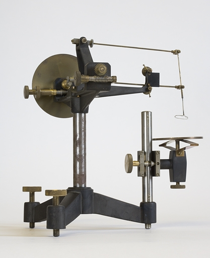 Vue de trois quarts arrière gauche. © Yves Sancey / Région Bourgogne-Franche-Comté, Inventaire du patrimoine - 2007