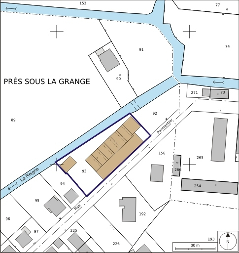 Plan-masse et de situation. Extrait du plan cadastral numérisé, 2008, section AV, 1:1000. Source : Direction générale des Finances Publiques - Cadastre ; mise à jour : 2008. © André Céréza / Région Bourgogne-Franche-Comté, Inventaire du patrimoine - 2008