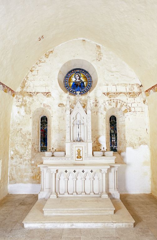 Eglise paroissiale de la Nativité à Terrefondrée (21) : choeur et peintures monumentales.
