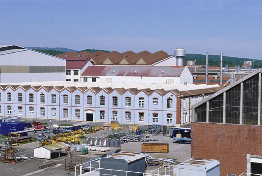 Belfort (90) : vue sur l’usine Alstom © phot. J. Mongreville / Région Bourgogne-Franche-Comté, Inventaire du patrimoine, 2002