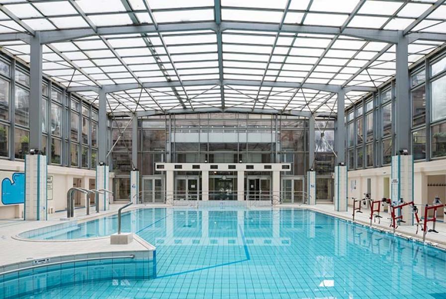 Luxeuil-les-Bains (70) : établissement thermal, la piscine couverte © phot. J. Mongreville / Région Bourgogne-Franche-Comté, Inventaire du patrimoine, 2020
