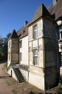 Cluny (71) : pavillon Jacques Amboise