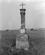 Croix monumentale © Région Bourgogne-Franche-Comté, Inventaire du patrimoine
