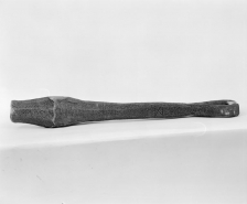 Détail du battant de cloche. © Région Bourgogne-Franche-Comté, Inventaire du patrimoine