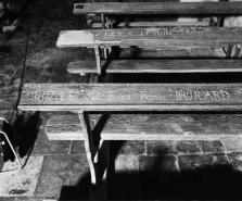 Détail d'une inscription. © Région Bourgogne-Franche-Comté, Inventaire du patrimoine