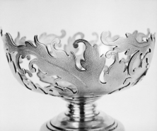 Détail de la fausse-coupe du calice. © Région Bourgogne-Franche-Comté, Inventaire du patrimoine