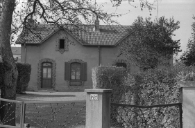 Bâtiment à deux logements construit fin XIXe siècle (75-76 route du Canal). © Région Bourgogne-Franche-Comté, Inventaire du patrimoine